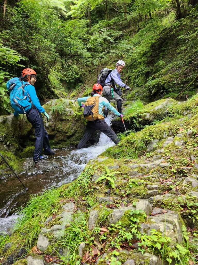 小滝を登る