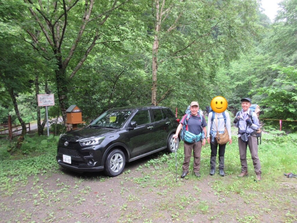 登山口駐車場