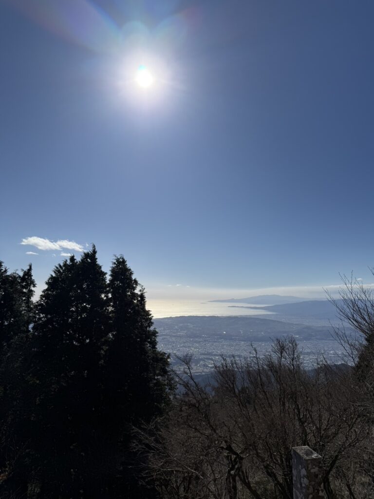 光る相模湾（撮影ナベノ）