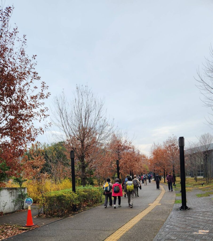 西国分寺駅から歩いて武蔵国分寺公園に向かう（撮影tantan）